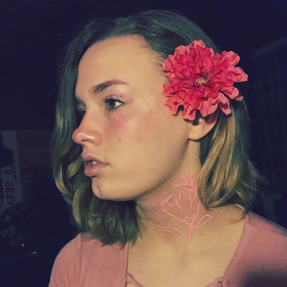 Meet your Posher, Naomi